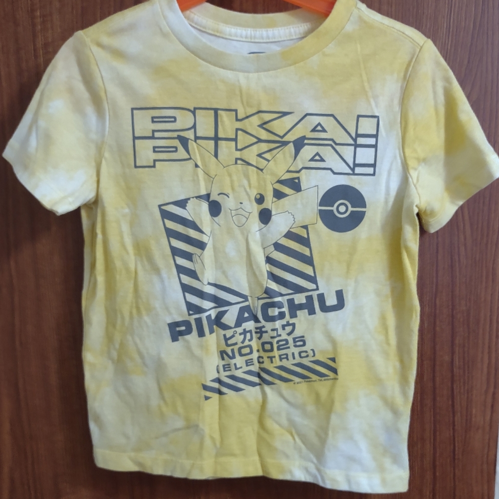 Old Navy Pikachu Shirt Size 5 Used 3/$12
